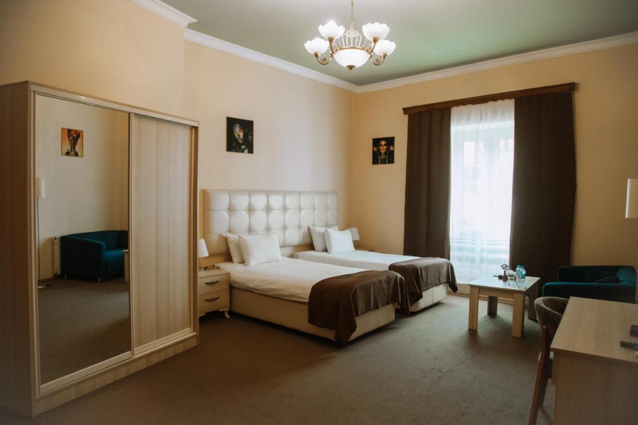 Qiz Galasi 4*