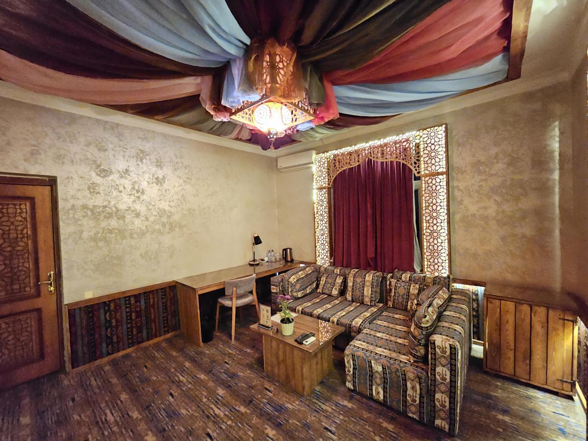 Qiz Galasi 4*