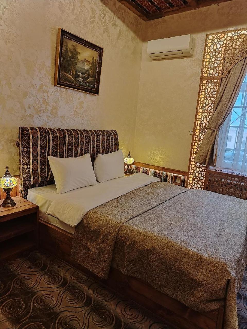 فندق Qiz Galasi